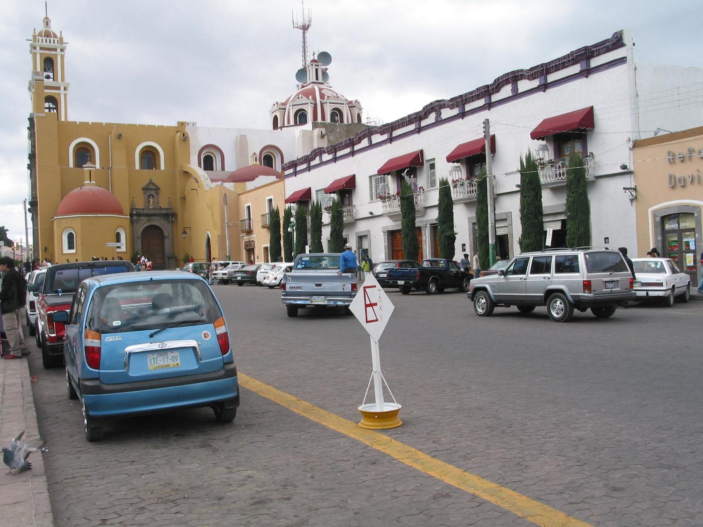 Calle, Huamantla, Tlaxcala- Street, Tlaxcala (25049433439)