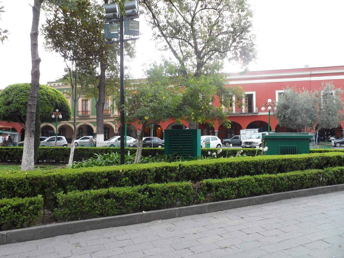Los portales del centro de Tlaxcala frente a la plaza